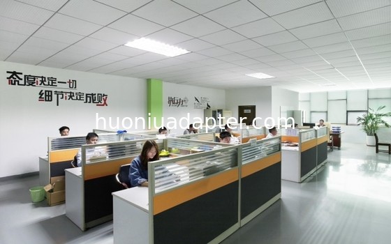 품질 범용 AC DC 전원 어댑터 공장